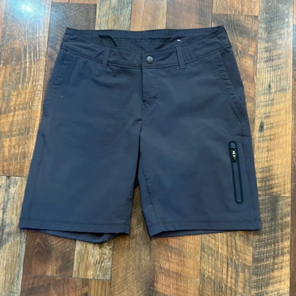 REI Shorts 4 (4900)